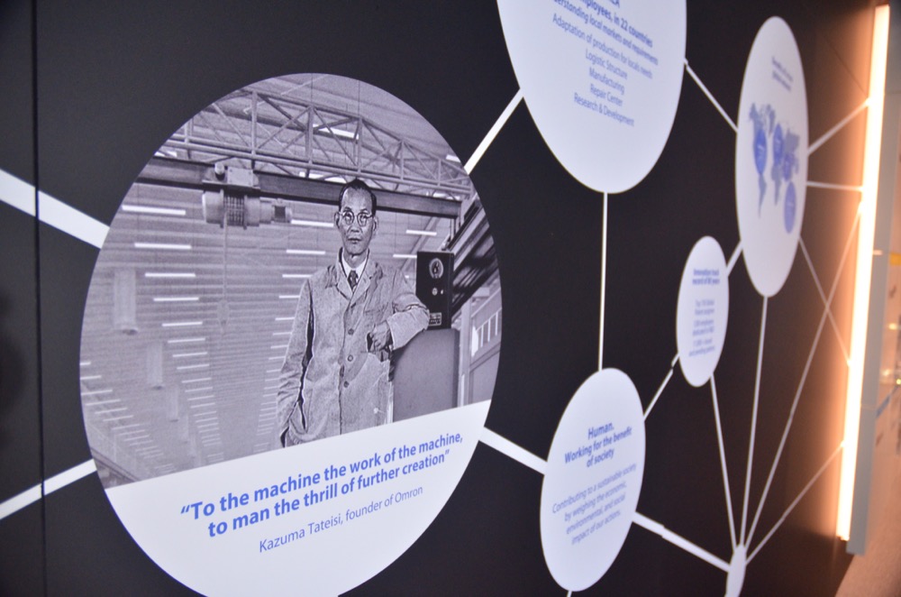 Autonoma, flessibile e intelligente: così sarà la fabbrica del futuro secondo Omron