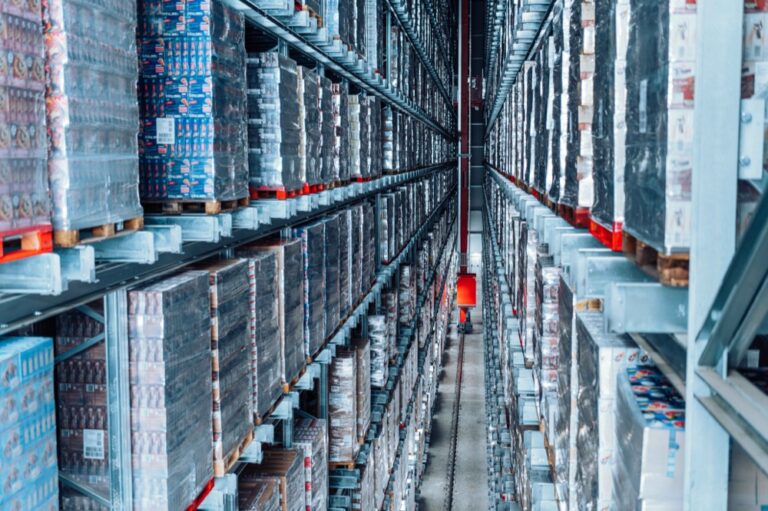 Magazzini frigoriferi automatizzati su misura per migliorare la gestione della catena del freddo